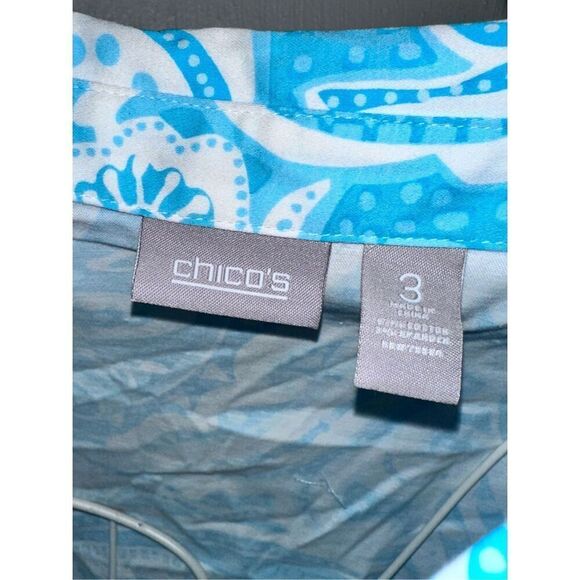 GREAT CONDITION WOMEN CHICOS CHICOS White Aqua Blue Graphic Aztec Button Up SHIR - Picture 6 of 7